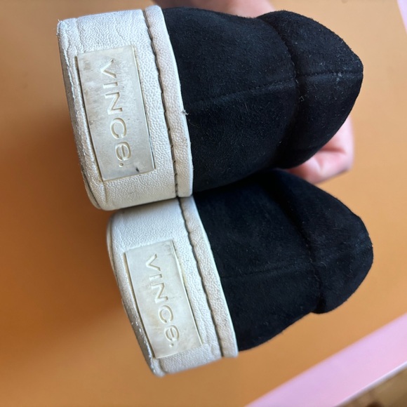 Vince Warren Sneaker in Black Suede - size 10 - Picture 5 of 9